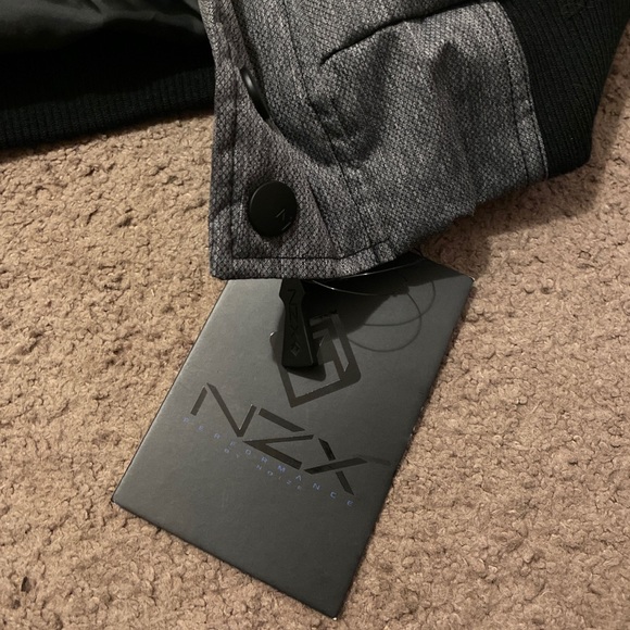 Men’s medium winter jacket - Picture 4 of 5